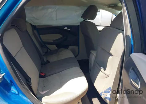 2012 Ford Focus Se z USA, uszkodzony, nr VIN 1FAHP3K20CL449573